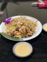 Manikawi Thai Sushi food