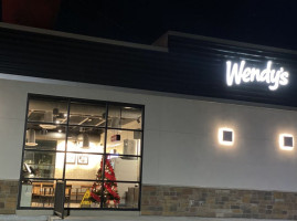 Wendy's outside