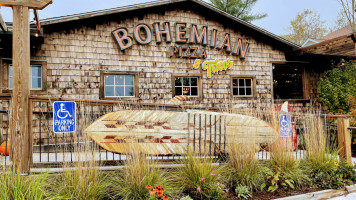 Bohemian Pizza And Tacos inside