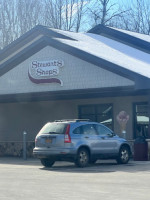 Stewart's Shops outside