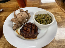 Show Down Steakhouse Saloon food