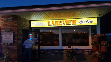Lakeview food