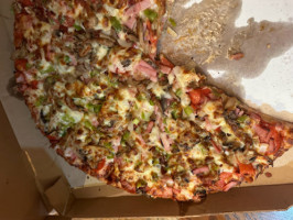 Happy's Pizza inside