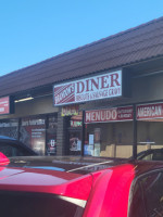 Brandon's Diner outside