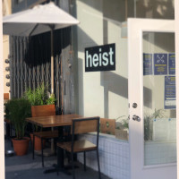 Heist Cafe outside