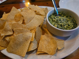 Miller's Ale House Chicago Lombard food