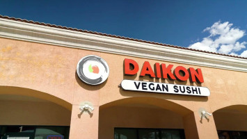 Daikon Vegan Sushi food