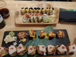 Sen Sushi food