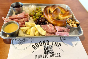 Round Top Public House food