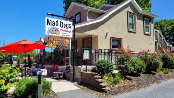 Mad Dogs Hot Dogs Sugar Shack outside