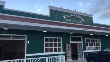 Kalapawai Cafe Deli food