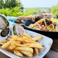 Cabanas At The Ridge Pool food