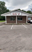 Gg’z outside