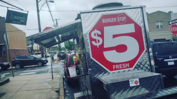 $5 Fresh Burger Stop outside