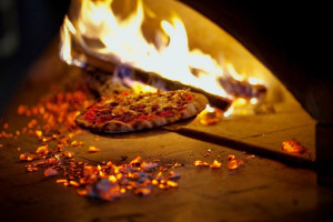 Smokin' Oak Wood-fired Pizza food
