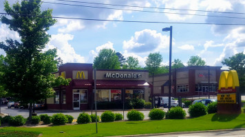 Mcdonald's outside