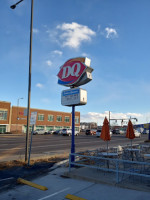 Dairy Queen outside