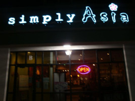 Simply Asia food
