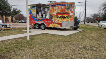 Mexican Food Truck Authentic outside