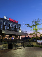 Real Seafood Company - Bay City outside