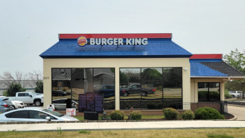 Burger King outside