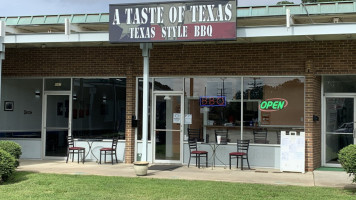 A Taste Of Texas outside