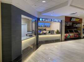 Wing Express food