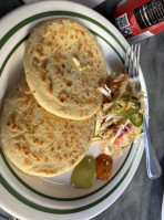 Mama Vicky's Pupusas Y Mas food