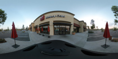 85c Bakery Cafe Balboa Mesa outside