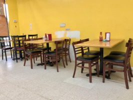 Vero Bere Mexican Deli food