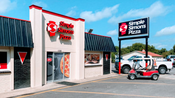 Simple Simon's Pizza outside