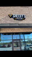 Shelby's Pizza outside