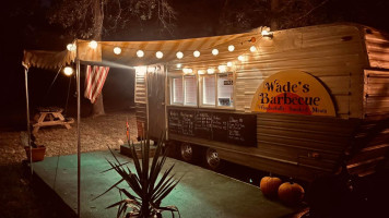 Wade's Barbecue food