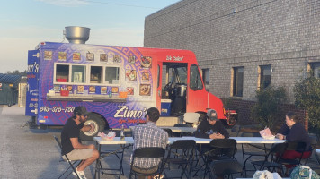 Zimos Falafel, Gyro Taco Food Truck food