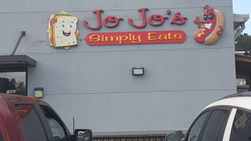 Jojo's Simply Eats And Catering. outside