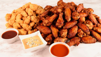 La Nova Wings Inc. food