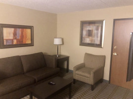 Delta Hotels By Marriott Fargo inside