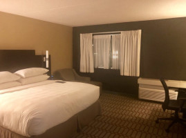 Delta Hotels By Marriott Fargo inside