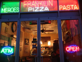 Franklins Pizza food