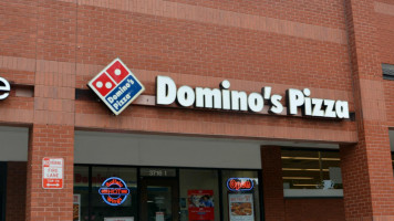 Domino's Pizza food