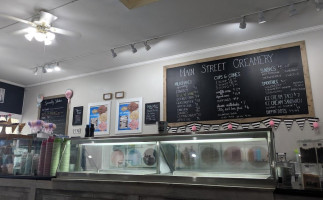 Main Street Creamery inside