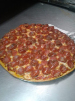 Minellis Restaurant & Pizza Carry Out food