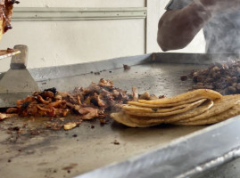 Taco's El Tijuas food