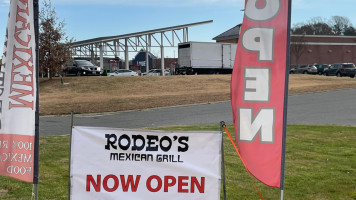 Rodeo's Mexican Grill outside