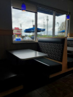 Culver's inside