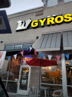 Grab And Go Gyros food