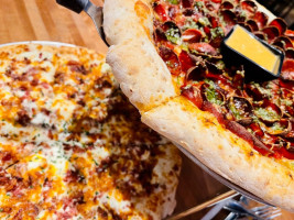 Crafters Pizza And Drafthouse food