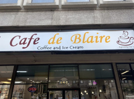 Cafe De Blaire inside