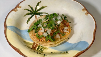 Sergio 's Tacos 'n Salsa food
