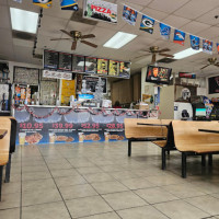 Palermos Pizza inside